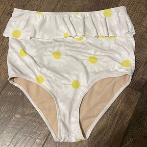 Kortni Jeane White Daisy Swim‎ Bottoms 12/13